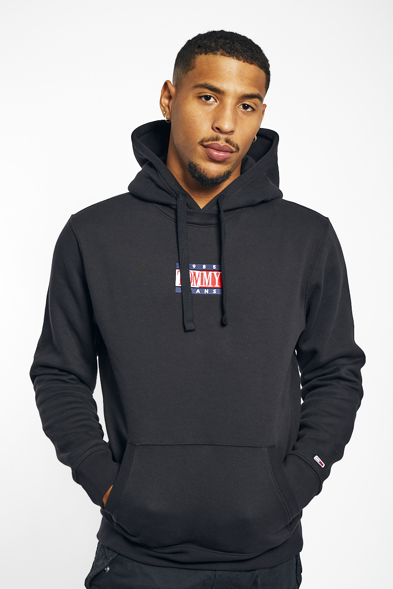 tommy sports hoodie