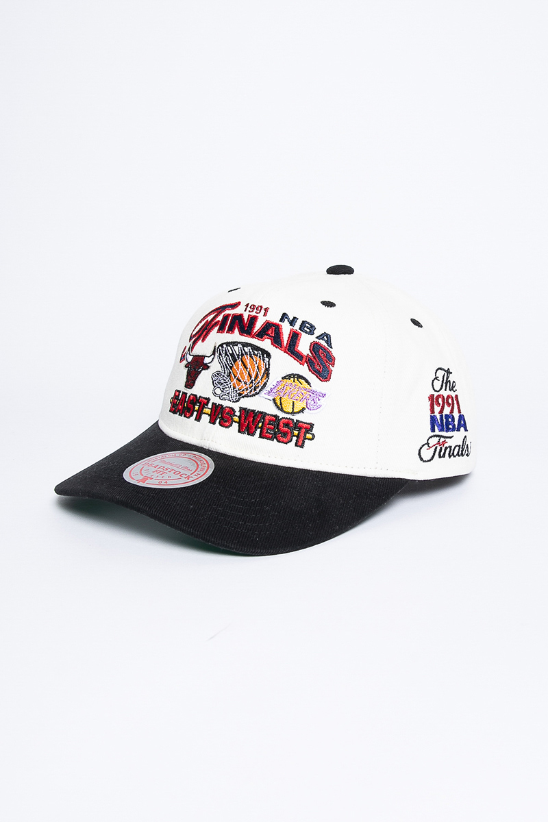 Chicago Bulls Hat 1997 NBA Champs Deadstock Snapback Mitchell & Ness