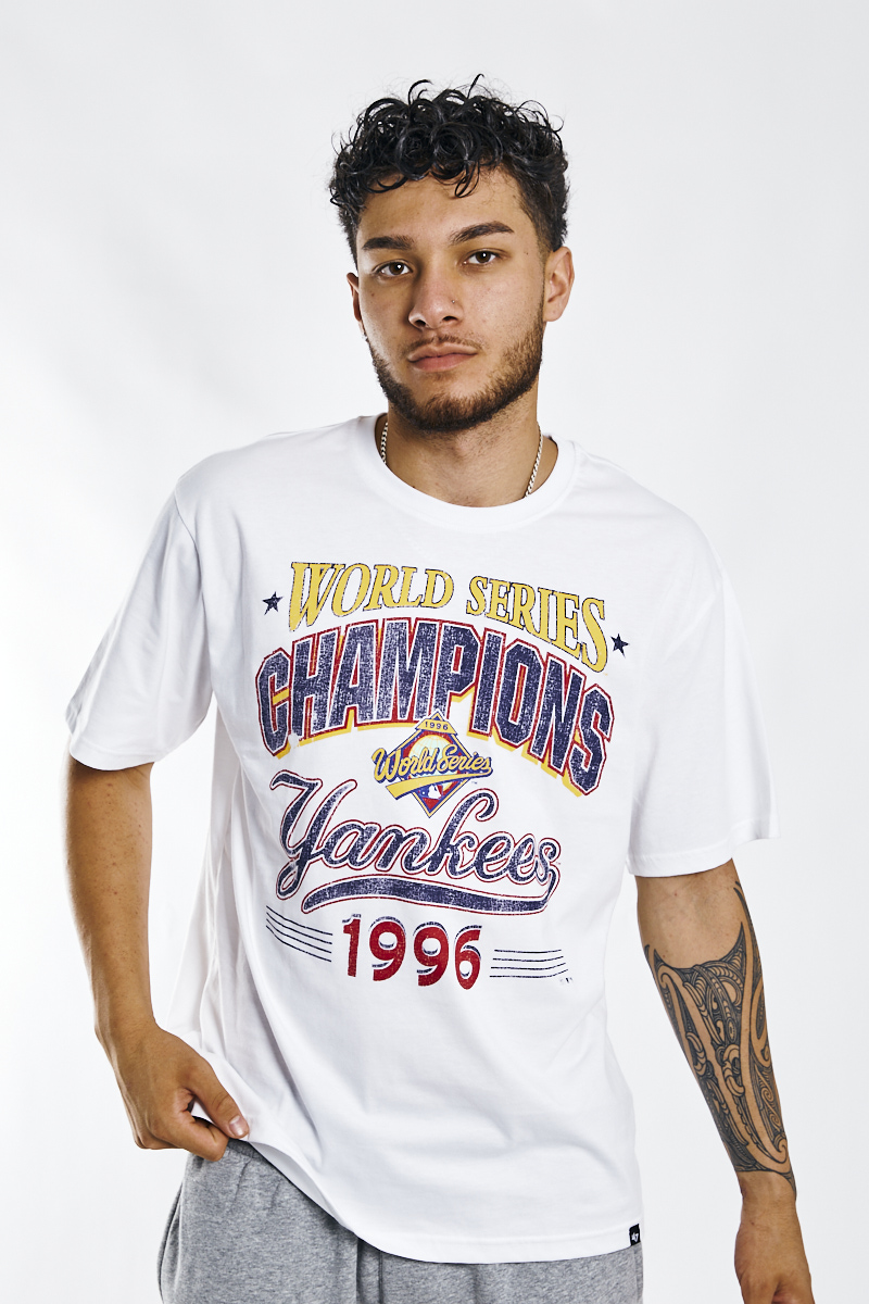 47 Brand MLB NY Yankees t-shirt in white with script logo print